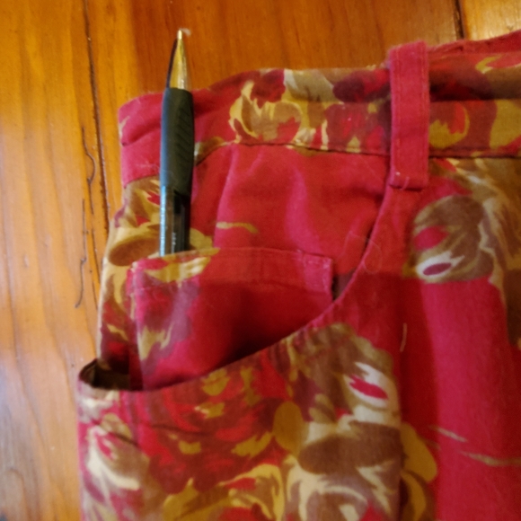 Red Floral Print Maxi Skirt - Picture 5 of 6